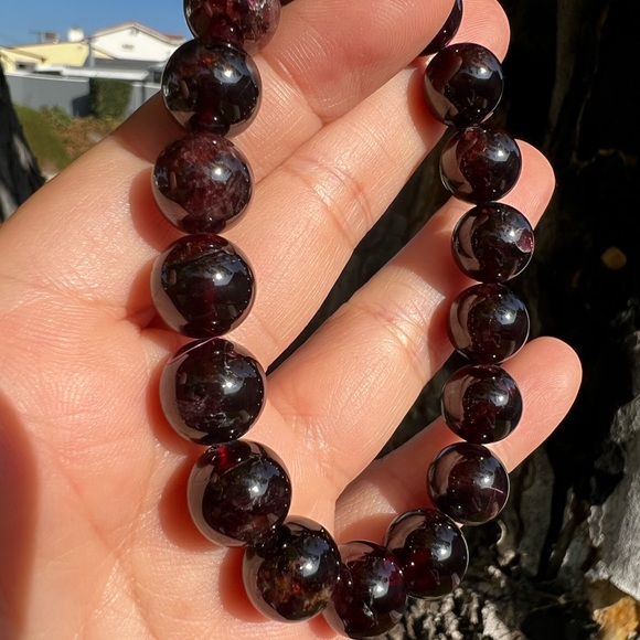 Garnet Bead Bracelet - Picture 4 of 8
